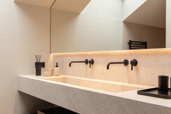 22_Villa Liesl_Penthouse_small-22