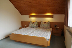 Wöhrerhof -  Ferienwohnung B (rosa) - Doppelzimmer